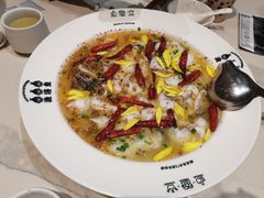 -渔语鱼酸菜鱼新川菜(来福士店)
