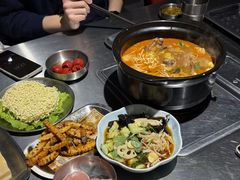 -马路牙子烧烤馄饨酒馆(望京店)