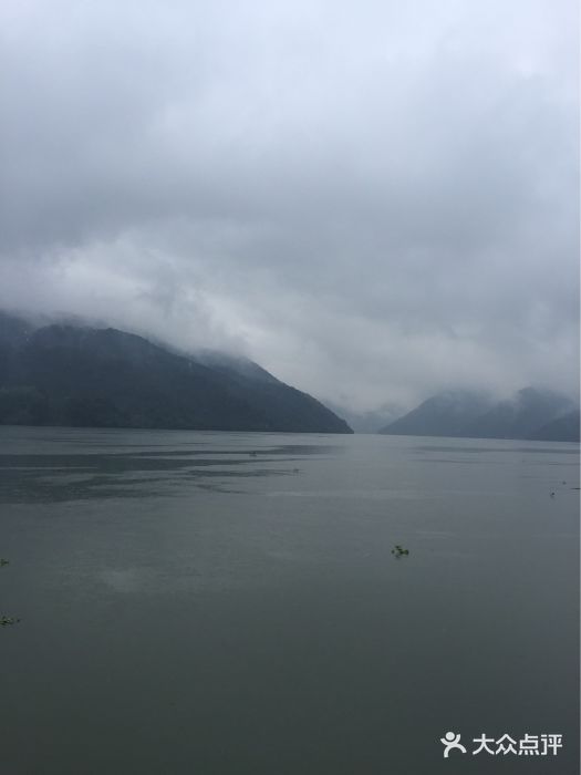 严子陵钓台(富春江小三峡)图片