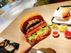 -The Habit Burger Grill 哈比特汉堡(复兴soho店)