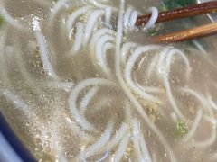 -云阿蛮云南生烫牛肉米线(奉贤路店)