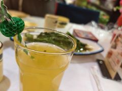 -刘姐啤酒鱼民族演艺餐厅(西街总店)
