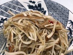 水芹菜炒干丝-小实惠嘉(威海路店)