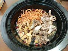 -菌乡缘·野生菌蒸汽鱼火锅(江边夜市店)