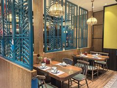 -黄泥岗·地道湖北菜(奥特莱斯店)