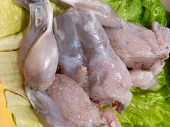 现杀牛蛙-有拈头成都市井火锅(老门东店)