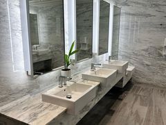 -胡志明新山一国际机场