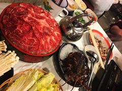 -鲜入围煮花胶鸡海鲜火锅