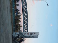 -甘南服务区-停车场