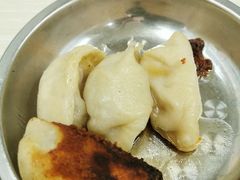 -黄阿姨锅贴大王(万航渡路店)