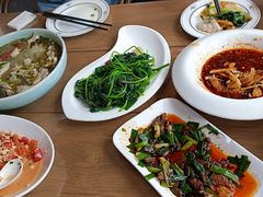 -美食村花园餐厅