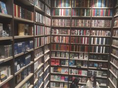 -钟书阁(群光广场店)