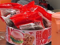-龍歌自助小火锅(芝罘万达店)