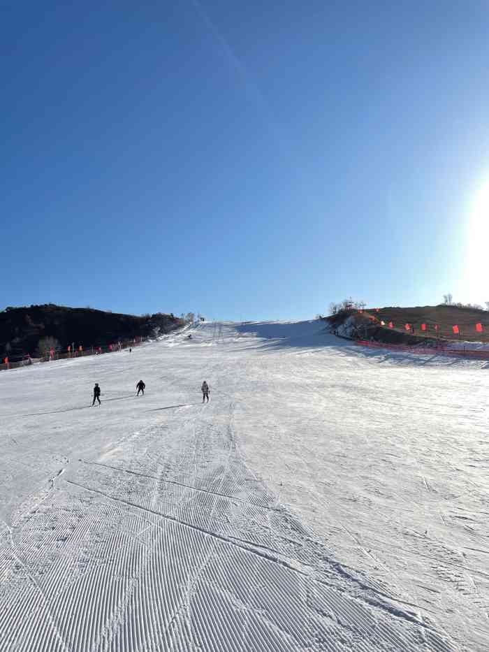 蓟州国际滑雪中心图片