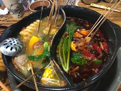 -灌县老妈砂锅串串香(万科红生活广场店)