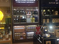 -日上免税店(三径路t3店)