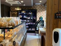 面包甜点陈列柜-红跑车(仙鹤街店)