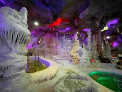 -泉城欧乐堡戏水湾艺术养生温泉