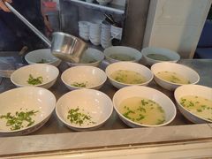 -周震馄饨(雅达阳羡溪山店)