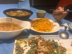 -香巴拉云南餐厅(华莱坞店)