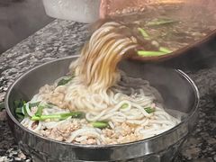 -正宗杨记普洱酸醋米线(总店)