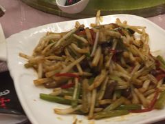 -东馆和天下特色餐饮(工农店)