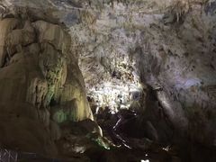 -巴马水晶宫