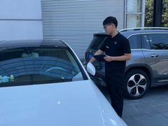 -奔驰上海利星(七宝店)