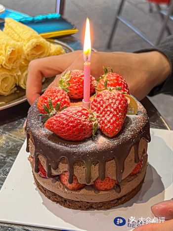 来杭州的第三年！那就祝我生日快乐！