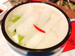 -尚尚仙·酸汤猪手·猪肚鸡火锅(华联万柳购物中心店)