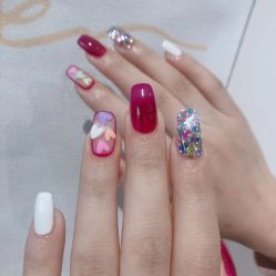 -雪奈传统美甲美睫