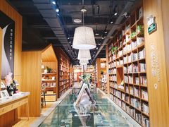 -百新书局(尚悦湾店)