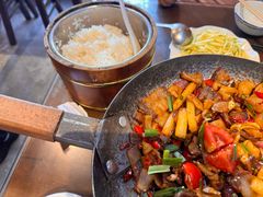 -富正毅三下锅·湘西韵味(天门山索道店)