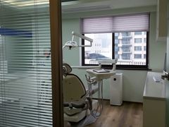 -Dr.Z dental仁康种植矫正中心
