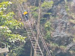 -安吉龙王山峡谷漂流