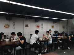 大堂-小狗面馆·杭帮拌川·片儿川(大沽路店)