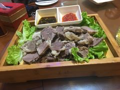 手扒肉-牧人嘎查蒙餐(富强路店)