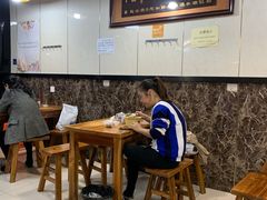 大堂-山北老老头馄饨