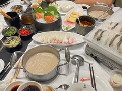 -红鼎豆捞·非遗鲍皇汤火锅(宝丰路店)