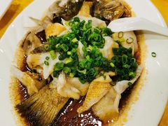 香葱淋鲈鱼-粤·向群饭店(龙津东路总店)