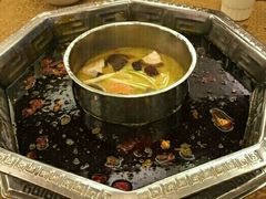 -山城年华老火锅(玉林店)