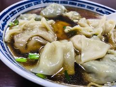 半菜半肉-古徽州馄饨店(宝安路店)