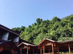 -天门沟九州驿站树上汤泉