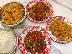 -江城燕子大排档(江汉路步行街店)