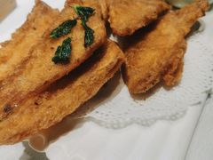干炸比目鱼-开海·红岛海鲜虾水饺(石老人店)