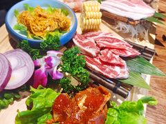 -明洞阿姨·韩式酱蟹烤肉·创意料理(三元桥店)