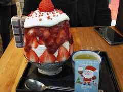 草莓生乳冰-WONDER ICE 萬得冰田(建設路总店)