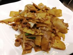 酸笋炒竹肠-美极鲜食坊(宝安南路店)