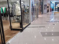 -MO&Co.(龙之梦购物公园店)