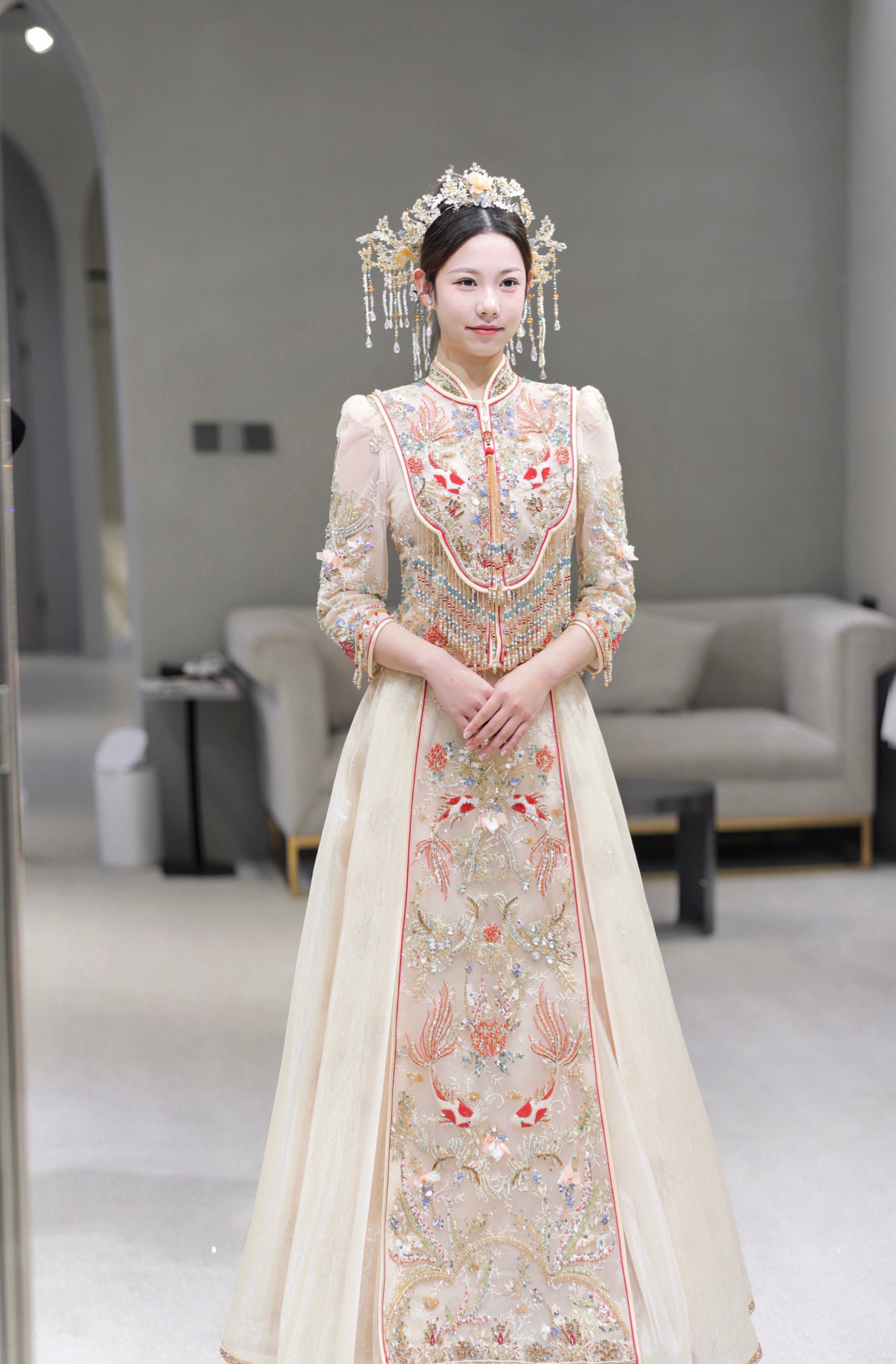 减龄可爱的浅色秀禾